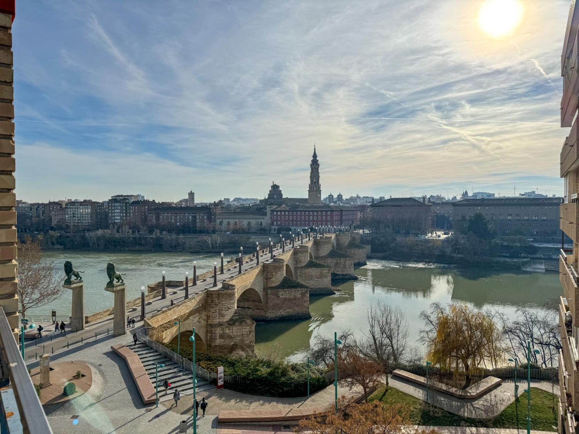 El Puente Del Pilar Comotucasa Zaragoza Buitenkant foto